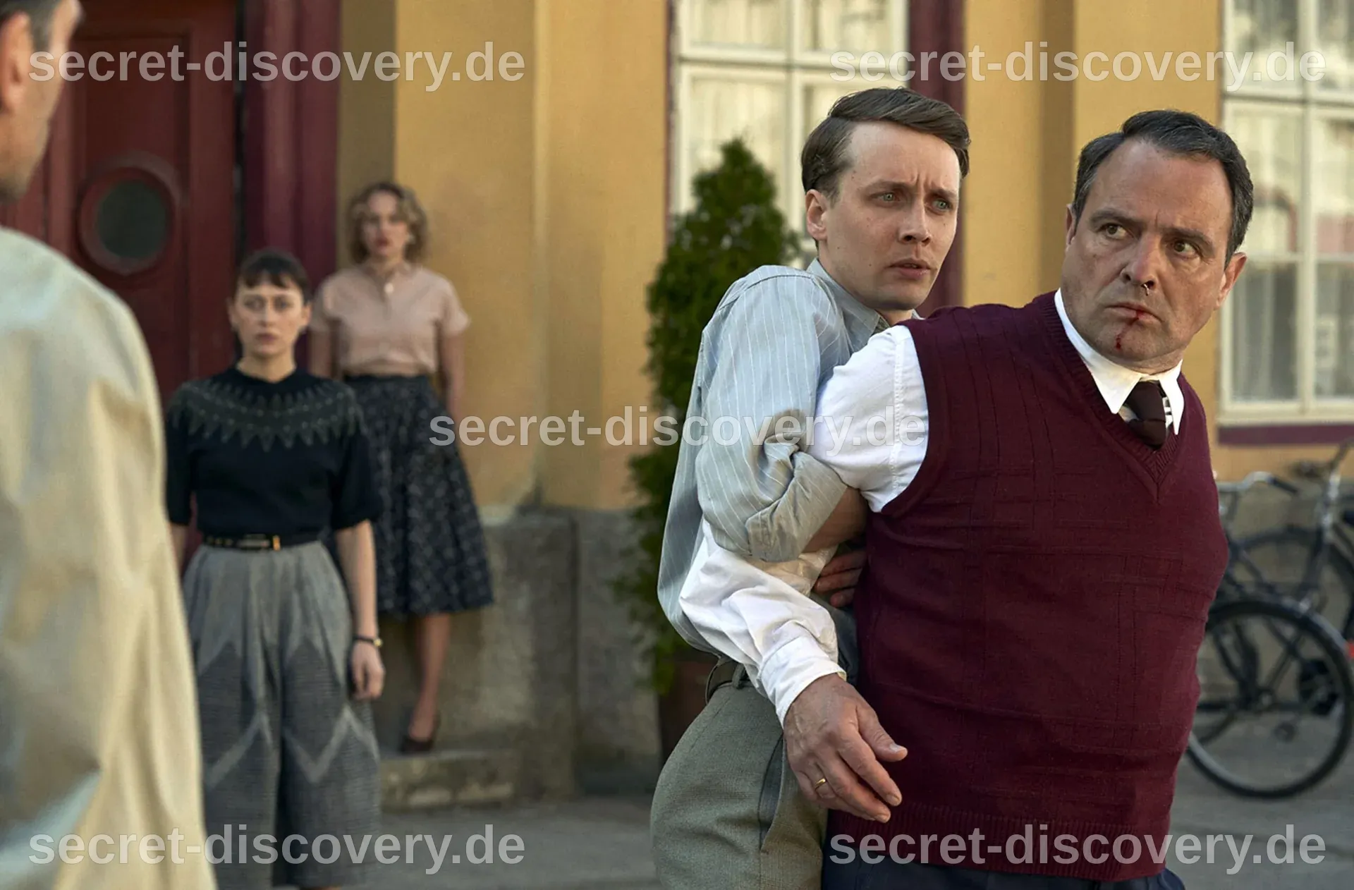 Besetzung von Bonn - Alte Freunde, neue Feinde: Ein umfassender Überblick